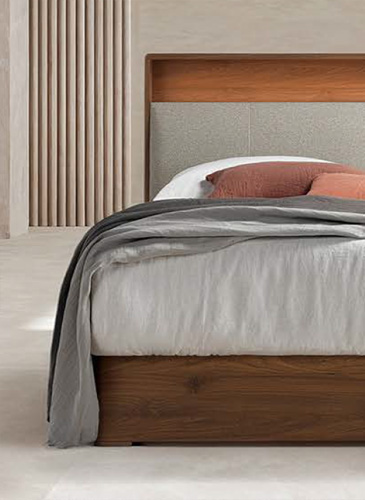 SERENA - Natural Walnut