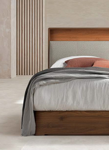 SERENA - Natural Walnut